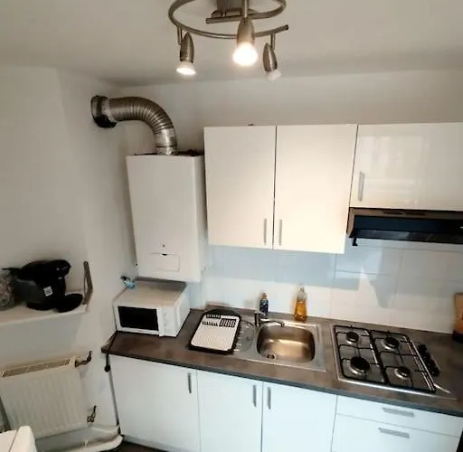 Idealement Situe Pour Tous Iii *